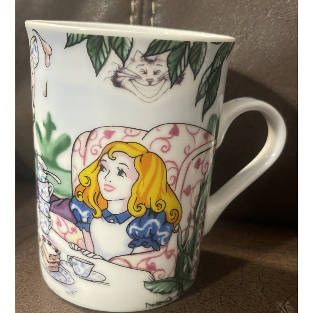 Alice In Wonderland Cafe Paul Cardew 2010 Mad Hatter Alice Tea Coffee Cup Mug